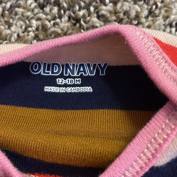 Old Navy one piece size 12/18 months - Picture 2 of 2